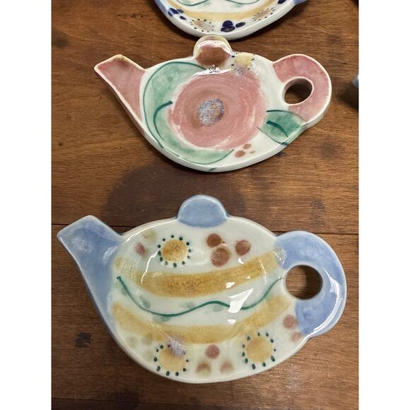 Hand Painted Ceramic - Artist Signed -Tea Bag Holder -Spoon Rest -Trinket Dish - Picture 2 of 13